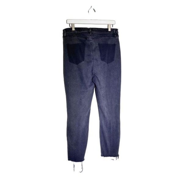 Guess Black Raw Hem Jeans - Picture 8 of 8